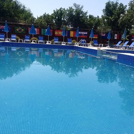 Къща За Гости "Там Край Реката " Slivek Luaran gambar